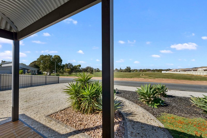 Photo - 2 Maria Court, North Moonta SA 5558 - Image 22