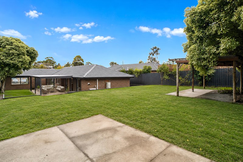 Photo - 2 Maria Drive, Langwarrin VIC 3910 - Image 10