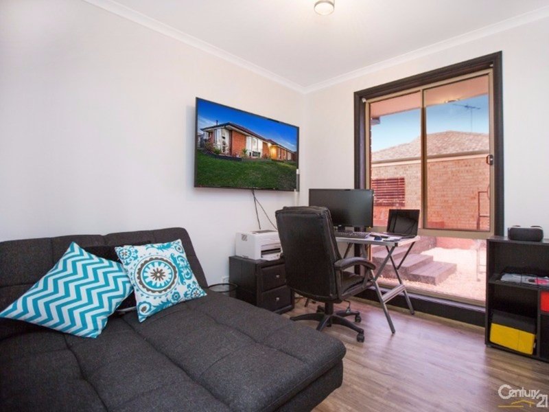 Photo - 2 Marisa Place, Pakenham VIC 3810 - Image 10