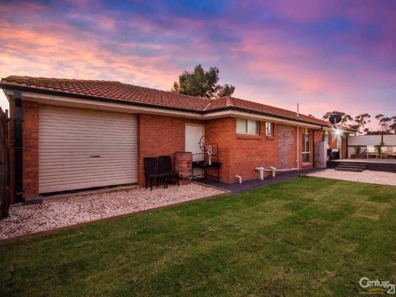 Photo - 2 Marisa Place, Pakenham VIC 3810 - Image 13