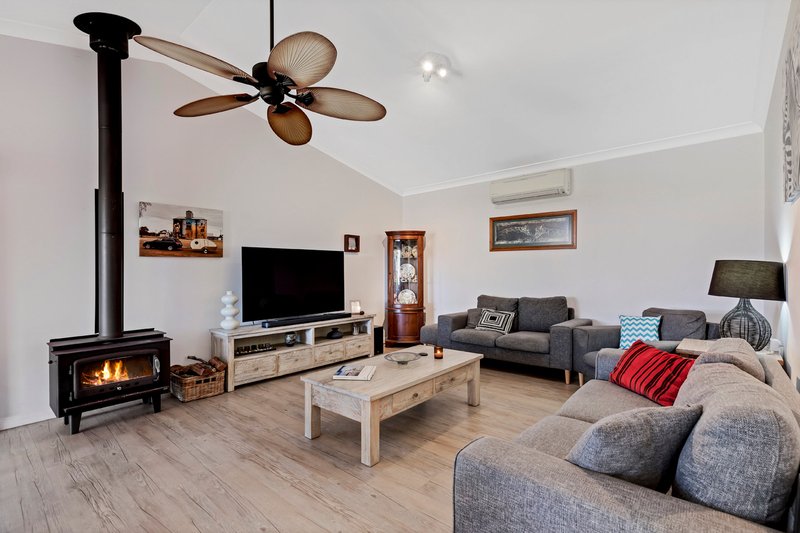 Photo - 2 Maroochy Waters Drive, Maroochydore QLD 4558 - Image 7