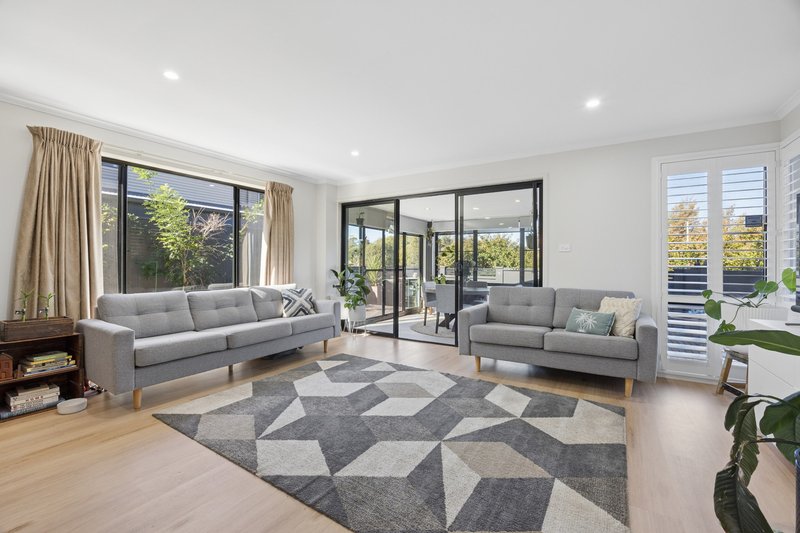 Photo - 2 Mary Lee Street, Bonython ACT 2905 - Image 9