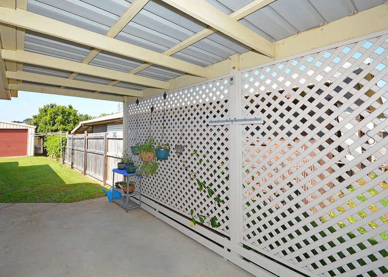 Photo - 2 Maryanne Court, Point Vernon QLD 4655 - Image 11