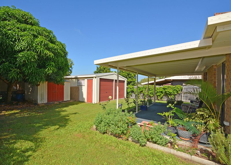 Photo - 2 Maryanne Court, Point Vernon QLD 4655 - Image 13