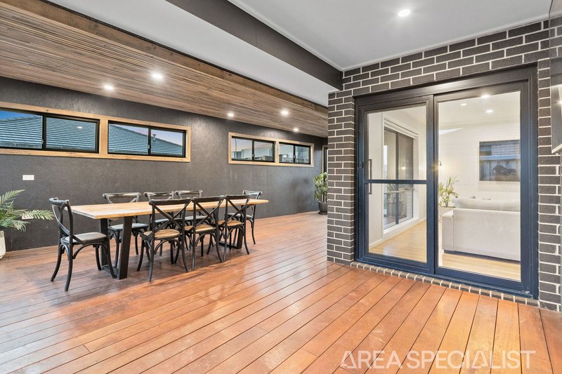 Photo - 2 Matador Way, Cranbourne South VIC 3977 - Image 13