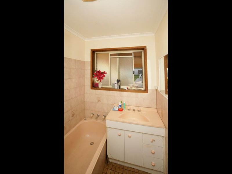 Photo - 2 Matheson Place, Estella NSW 2650 - Image 7