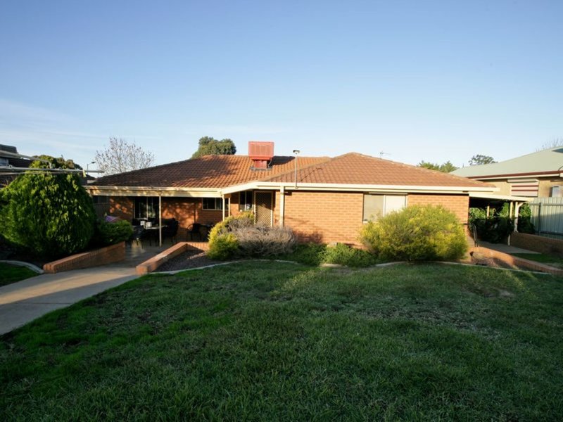 Photo - 2 Matheson Place, Estella NSW 2650 - Image 11