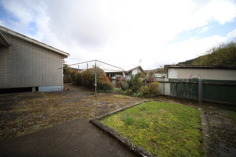 Photo - 2 Mathew Street, Queenstown TAS 7467 - Image 13