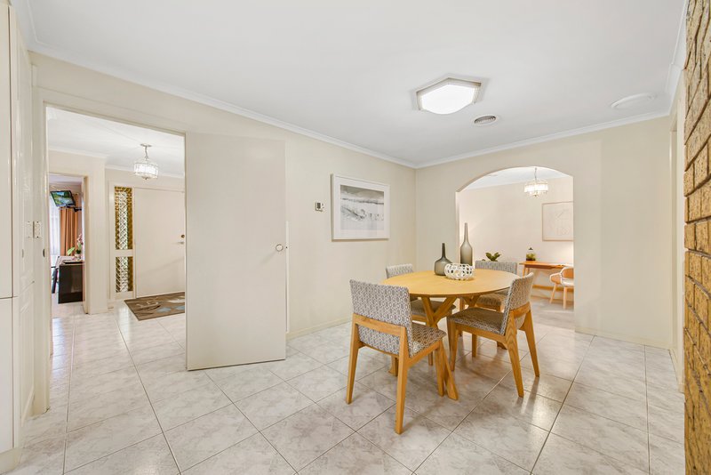 Photo - 2 Mathis Avenue, Keilor Downs VIC 3038 - Image 9