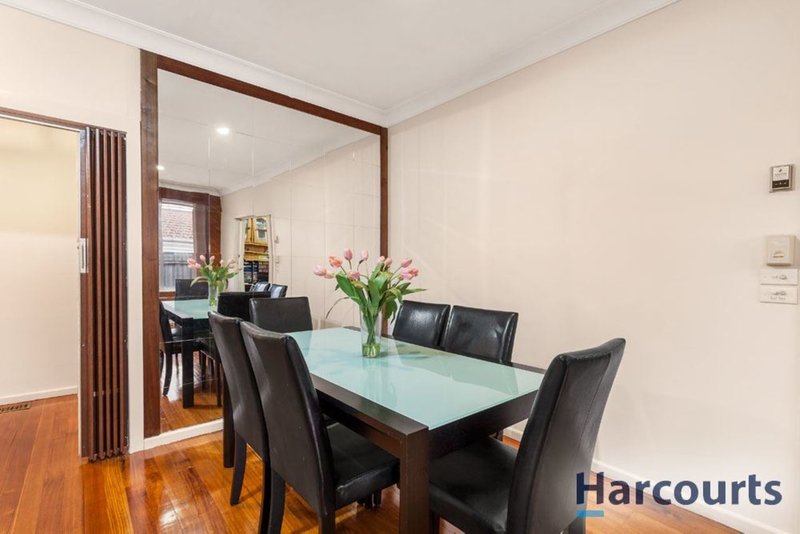 Photo - 2 Maurice Court, Wantirna South VIC 3152 - Image 6