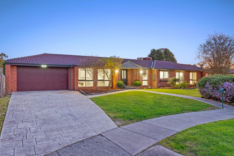 2 Max Close, Rowville VIC 3178