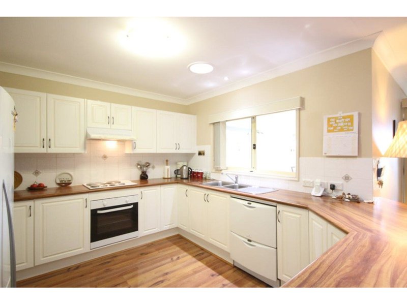 Photo - 2 Maxwell Crescent, Sanctuary Point NSW 2540 - Image 4