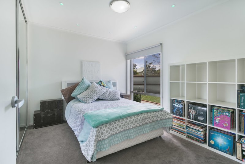 Photo - 2 Maxwell Street, Blairgowrie VIC 3942 - Image 6