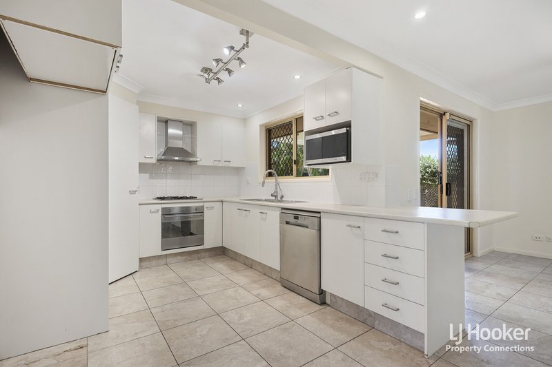 Photo - 2 Mayfair Street, Bray Park QLD 4500 - Image 5