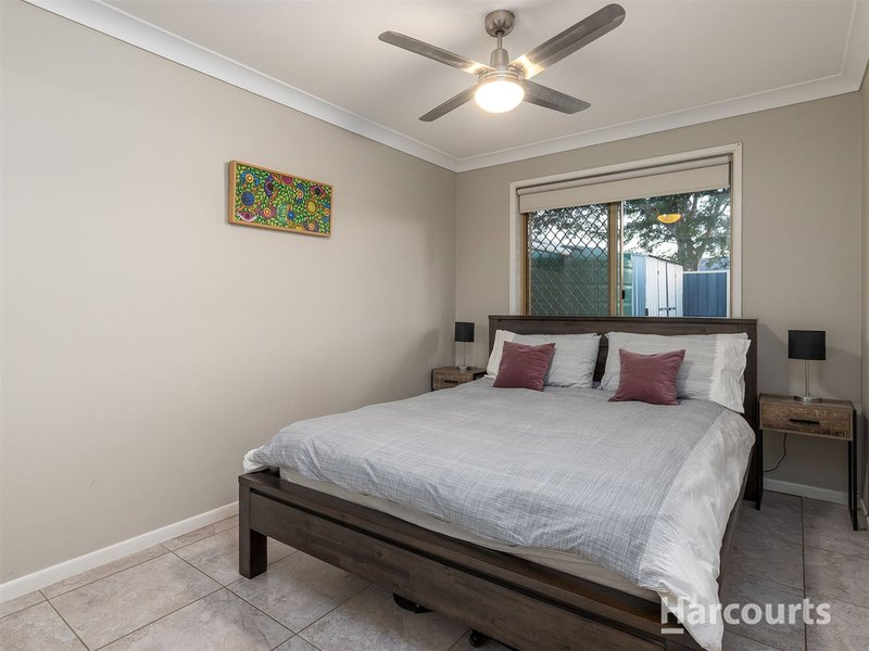 Photo - 2 Mayfair Street, Bray Park QLD 4500 - Image 9