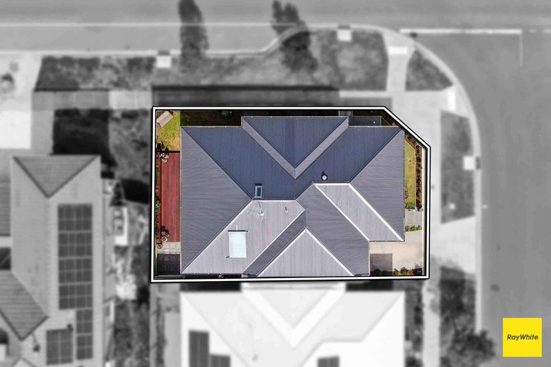 Photo - 2 Mayopark Street, Deanside VIC 3336 - Image 20