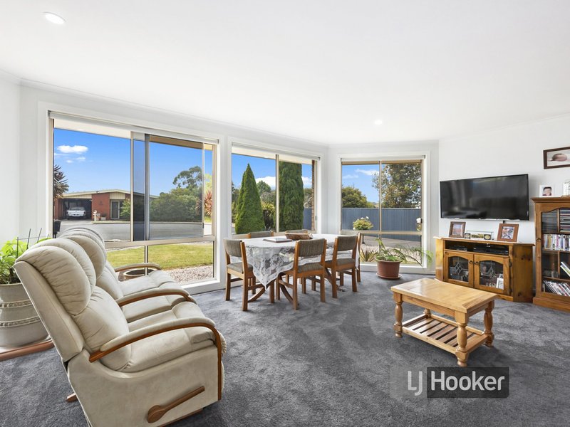 Photo - 2 Mcarthur Street, Wynyard TAS 7325 - Image 4