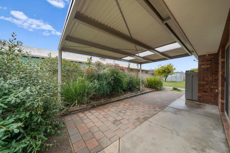 Photo - 2 Mccubbin Drive, Shepparton VIC 3630 - Image 14