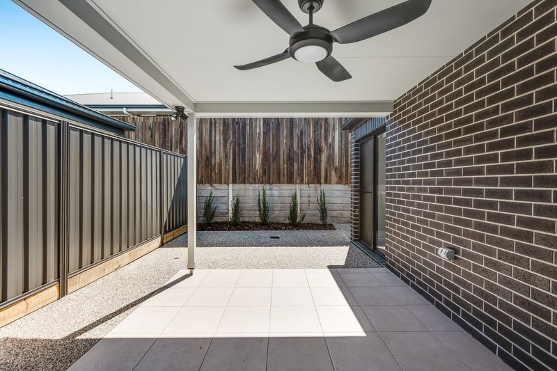 Photo - 2 Mcewan Crescent, Kearneys Spring QLD 4350 - Image 14