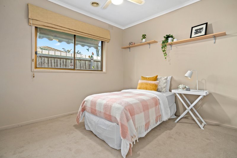 Photo - 2 Mcfarlane Crescent, Epping VIC 3076 - Image 10