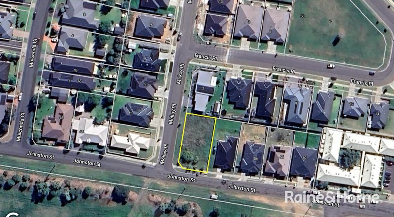 Photo - 2 Mckay Place, Tamworth NSW 2340 - Image 3