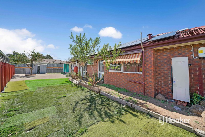 Photo - 2 Mckellar Avenue, Hoppers Crossing VIC 3029 - Image 13