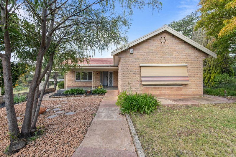 2 Mckinlay Avenue, Gawler East SA 5118