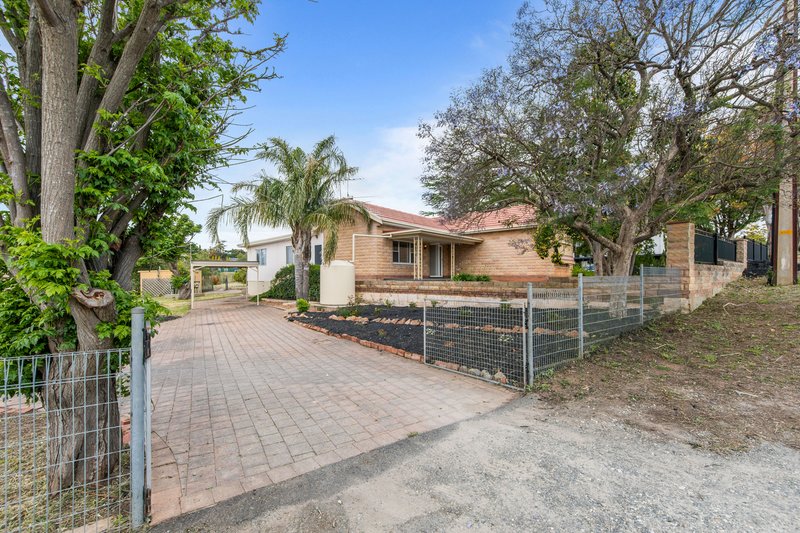 Photo - 2 Mckinlay Avenue, Gawler East SA 5118 - Image 11