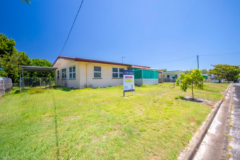 Photo - 2 Mclean Street, Golden Beach QLD 4551 - Image 3