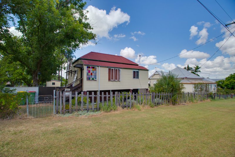 2 Mclean Street, North Ipswich QLD 4305