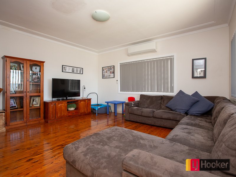 Photo - 2 Mcrae Street, Hillvue NSW 2340 - Image 8