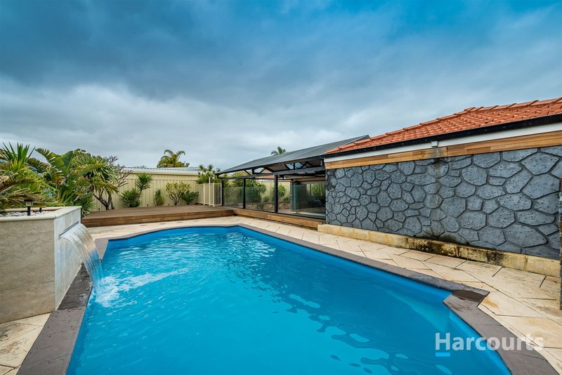 Photo - 2 Meadow Place, Quinns Rocks WA 6030 - Image 16