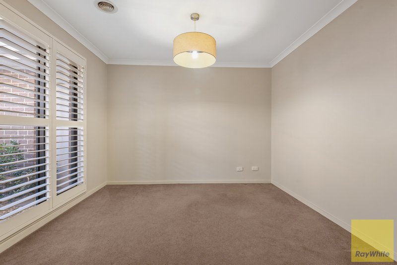 Photo - 2 Meadow Way, Tarneit VIC 3029 - Image 5