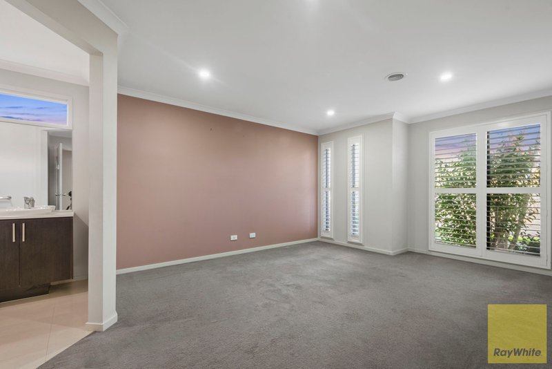 Photo - 2 Meadow Way, Tarneit VIC 3029 - Image 6