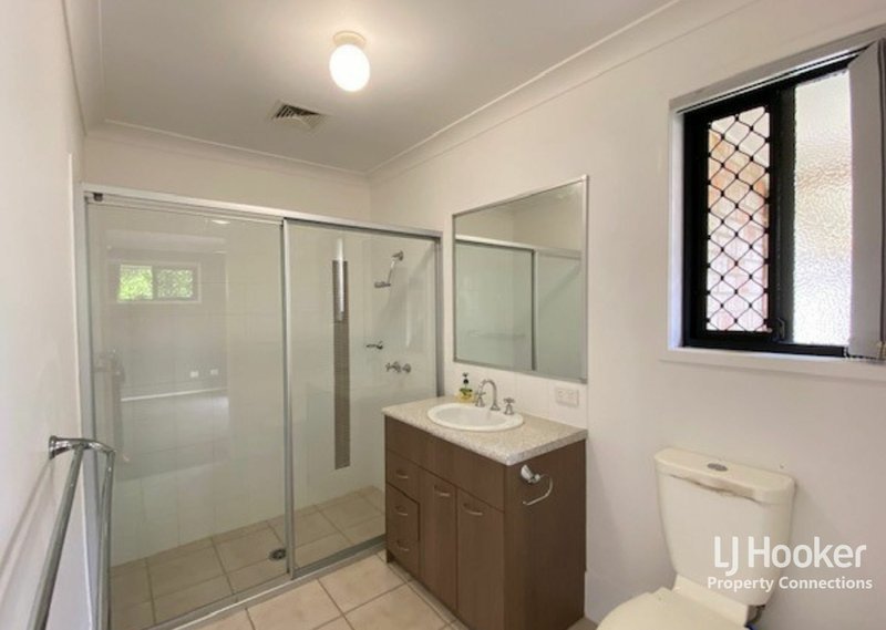 Photo - 2 Melissa Circuit, Kallangur QLD 4503 - Image 6