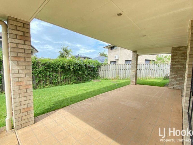 Photo - 2 Melissa Circuit, Kallangur QLD 4503 - Image 11