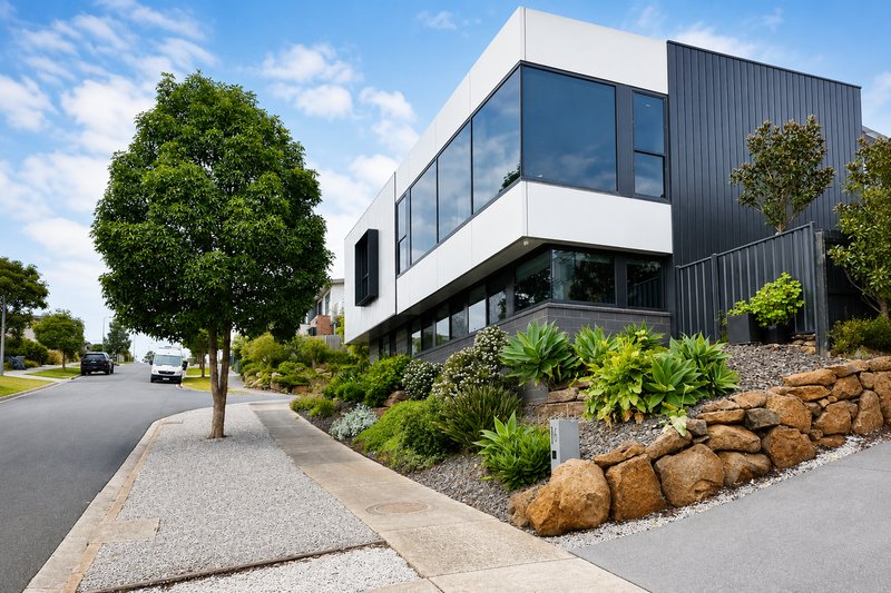 Photo - 2 Meltham Avenue, Highton VIC 3216 - Image 1