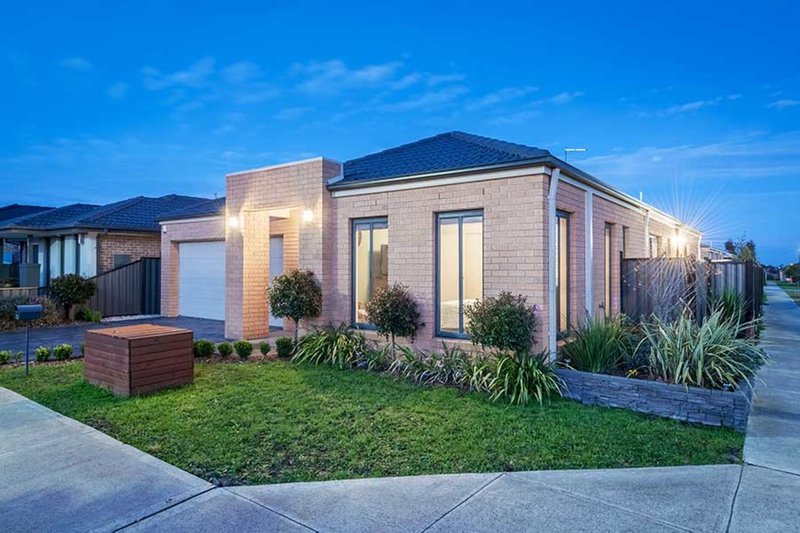 Photo - 2 Melville Road, Craigieburn VIC 3064 - Image 14