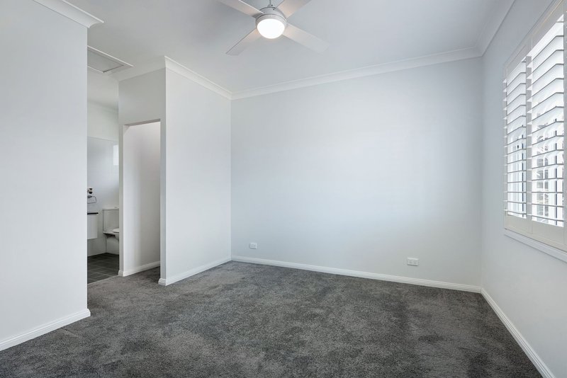 Photo - 2 Merleview Street, Belmont NSW 2280 - Image 4