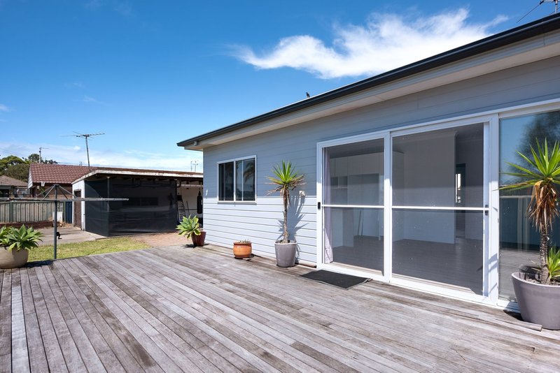 Photo - 2 Merleview Street, Belmont NSW 2280 - Image 7