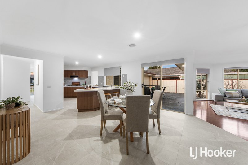 Photo - 2 Mertz Way, Point Cook VIC 3030 - Image 8