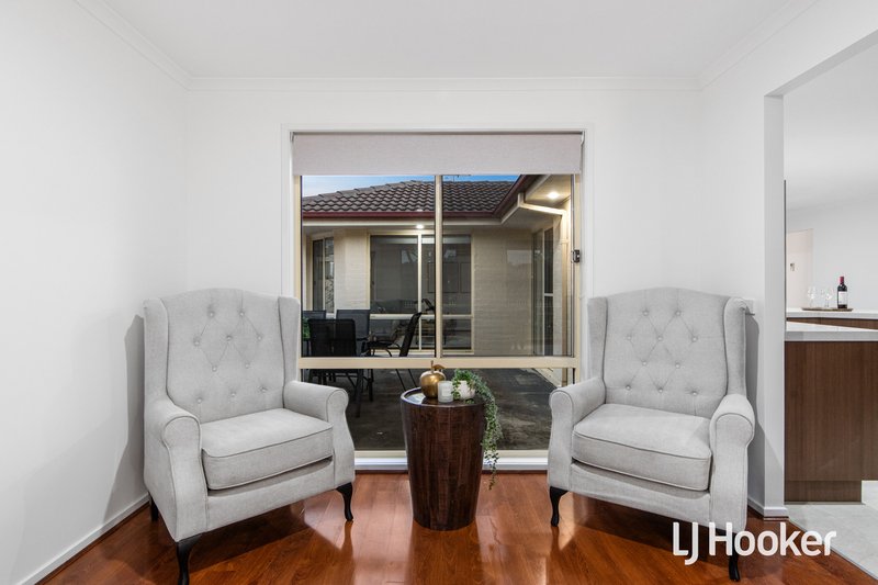 Photo - 2 Mertz Way, Point Cook VIC 3030 - Image 10
