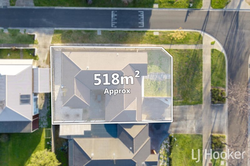 Photo - 2 Mertz Way, Point Cook VIC 3030 - Image 16