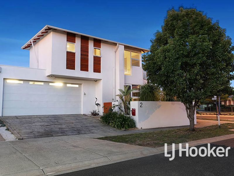 Photo - 2 Messina Crescent, Point Cook VIC 3030 - Image 3