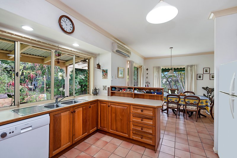 Photo - 2 Miljee Court, Buderim QLD 4556 - Image 5