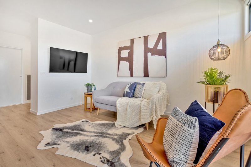 Photo - 2 Millau Avenue, Craigieburn VIC 3064 - Image 16