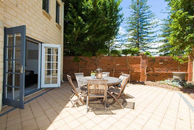 Photo - 2 Millers Court, Cottesloe WA 6011 - Image 20