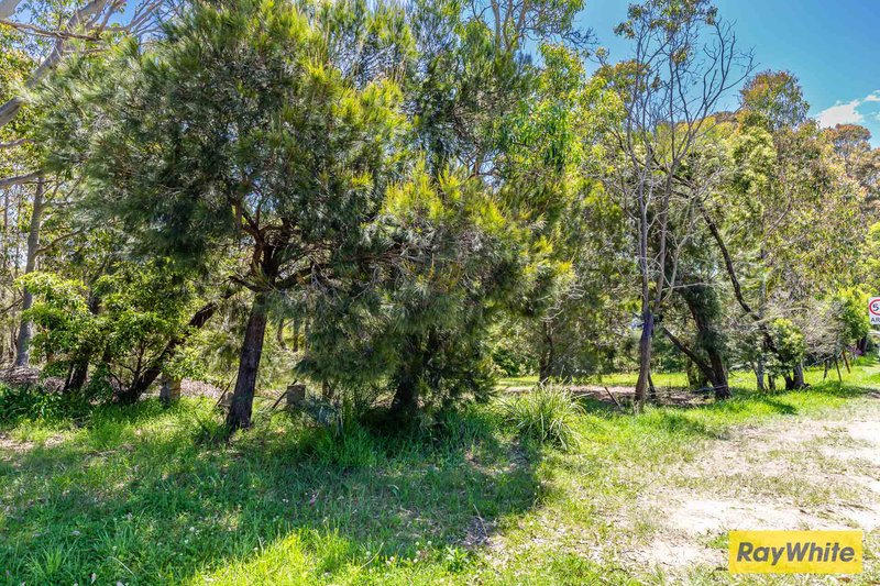 Photo - 2 Millers Crescent, Moruya Heads NSW 2537 - Image 11