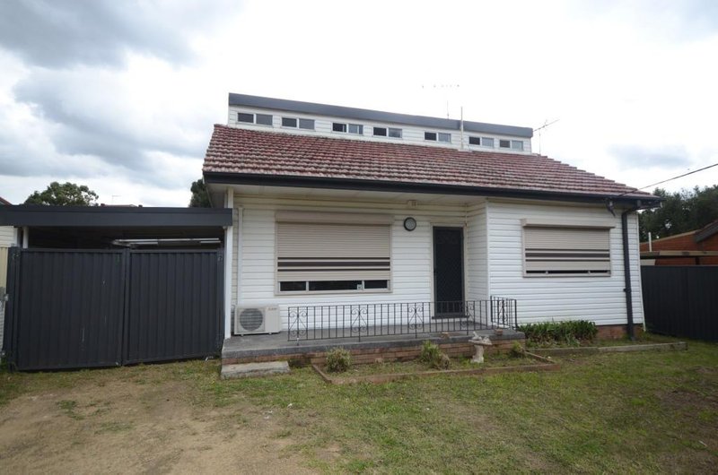 Photo - 2 Mimosa Ave , Toongabbie NSW 2146 - Image 1