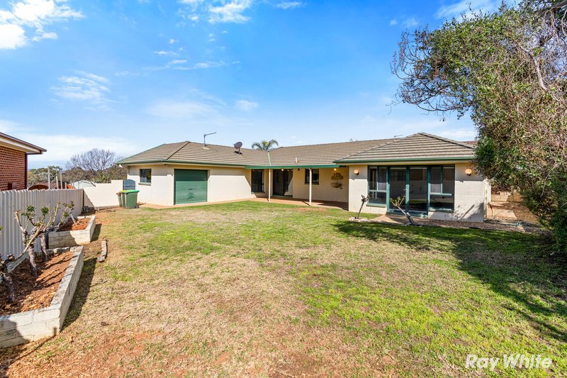 Photo - 2 Minchin Place, Kooringal NSW 2650 - Image 12